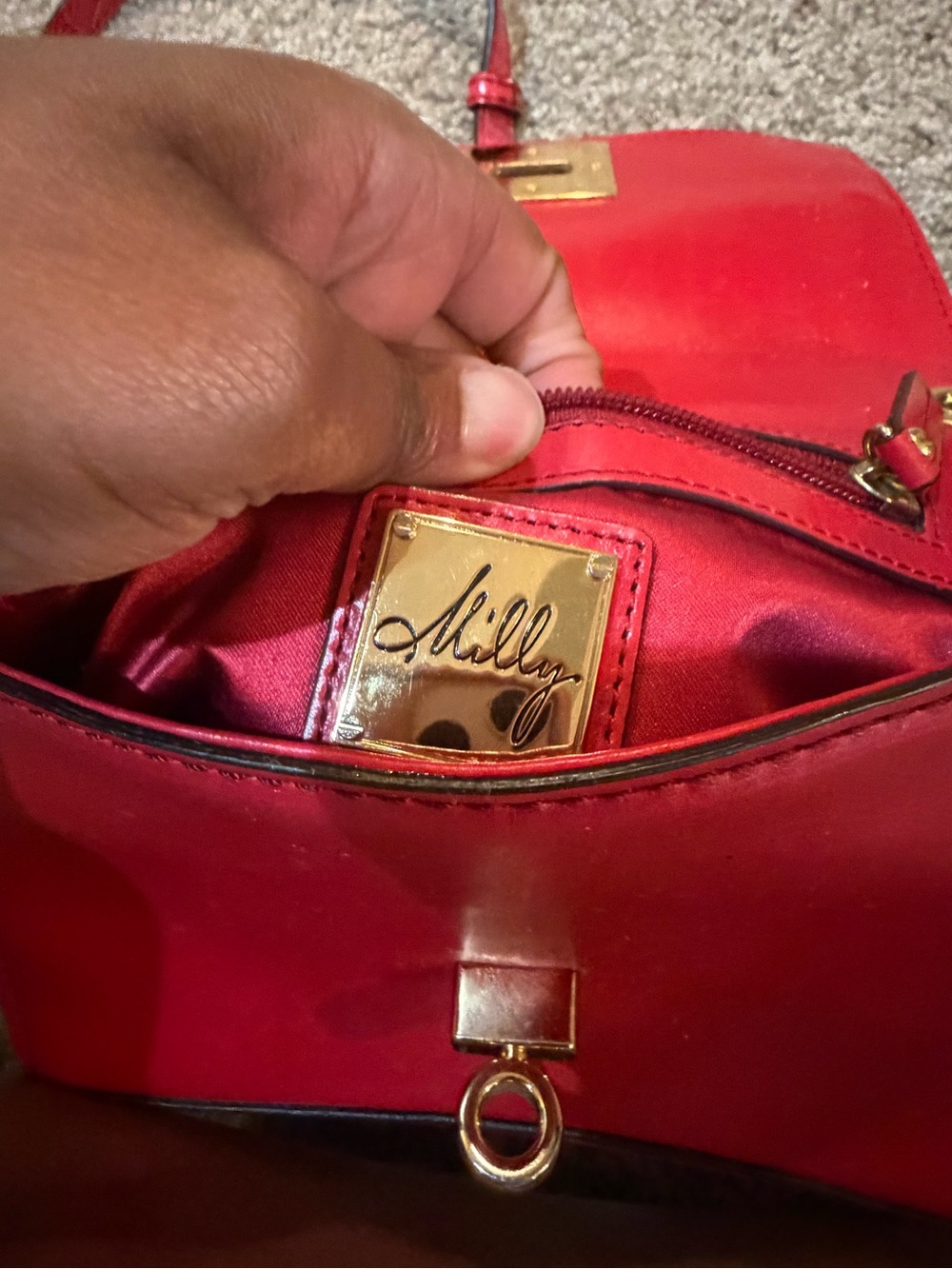 Milly Red Croc Embossed Crossbody Bag Gold Hardware Turn Lock Purse - Picture 8 of 9